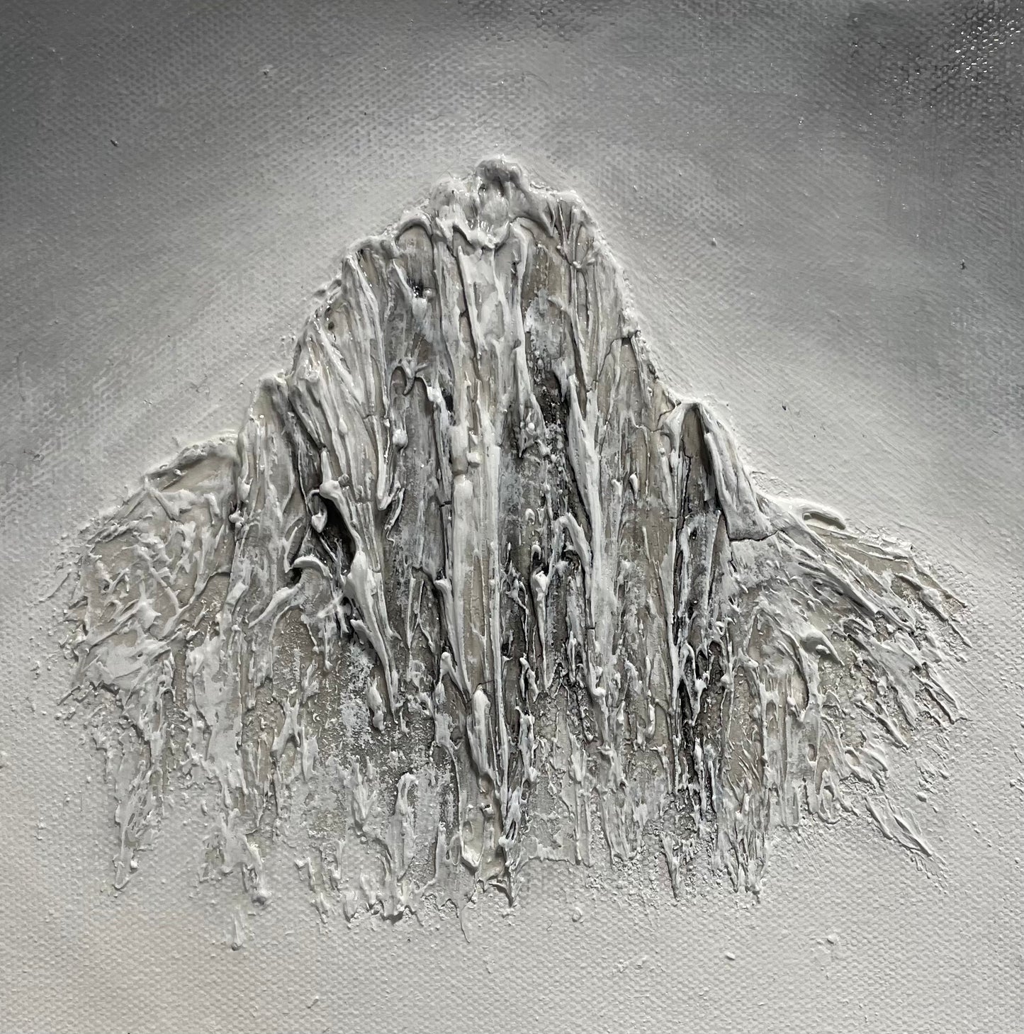 Commonwealth peak